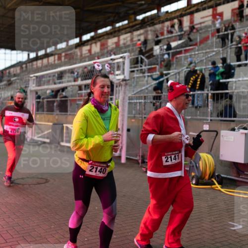 07.12.2025 - St. Pauli X-Mass-Run No. 15 Michael Strokosch http://msf.ph/oto/9362654 07.12.2025 11:00:51 Laufen 14129, 2140, 2141 meine-sportfotos.de