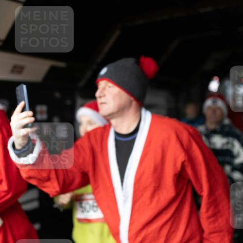 07.12.2025 - St. Pauli X-Mass-Run No. 15 Michael Strokosch http://msf.ph/oto/9362739 07.12.2025 11:13:18 Laufen 9051 meine-sportfotos.de