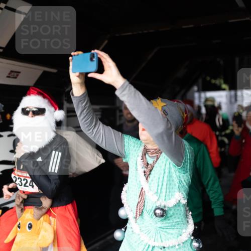 07.12.2025 - St. Pauli X-Mass-Run No. 15 Michael Strokosch http://msf.ph/oto/9362769 07.12.2025 11:13:28 Laufen 2324, 880 meine-sportfotos.de