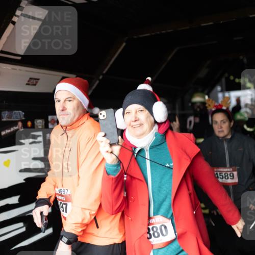 07.12.2025 - St. Pauli X-Mass-Run No. 15 Michael Strokosch http://msf.ph/oto/9362775 07.12.2025 11:13:29 Laufen 4597, 5, 97, 6, 15, 380, 4589, 4598 meine-sportfotos.de