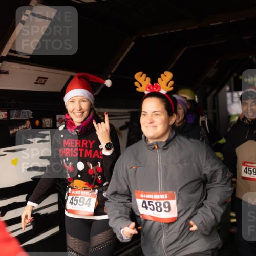 07.12.2025 - St. Pauli X-Mass-Run No. 15 Michael Strokosch http://msf.ph/oto/9362782 07.12.2025 11:13:30 Laufen 94, 5, 4594, 15, 4589, 4598, 27 meine-sportfotos.de