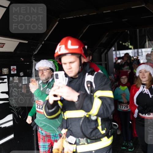 07.12.2025 - St. Pauli X-Mass-Run No. 15 Michael Strokosch http://msf.ph/oto/9362810 07.12.2025 11:13:36 Laufen 4, 232, 1729, 1879 meine-sportfotos.de