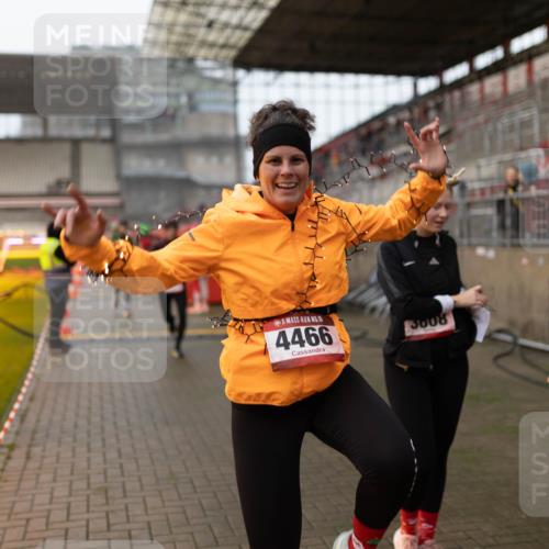 07.12.2025 - St. Pauli X-Mass-Run No. 15 Michael Strokosch http://msf.ph/oto/9362864 07.12.2025 11:19:37 Laufen 15, 4466, 3008, 3606 meine-sportfotos.de