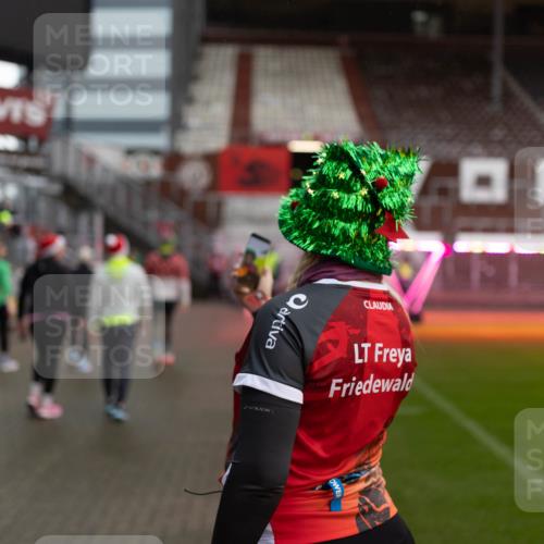 07.12.2025 - St. Pauli X-Mass-Run No. 15 Michael Strokosch http://msf.ph/oto/9362904 07.12.2025 11:20:04 Laufen  meine-sportfotos.de