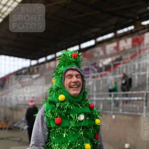 07.12.2025 - St. Pauli X-Mass-Run No. 15 Michael Strokosch http://msf.ph/oto/9363011 07.12.2025 11:21:00 Laufen 3832 meine-sportfotos.de