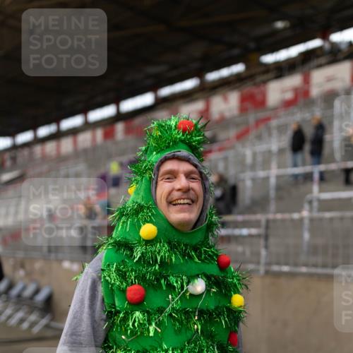 07.12.2025 - St. Pauli X-Mass-Run No. 15 Michael Strokosch http://msf.ph/oto/9363015 07.12.2025 11:21:01 Laufen 3832 meine-sportfotos.de