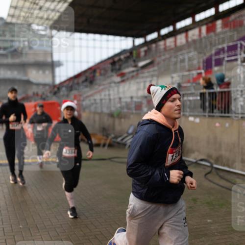 07.12.2025 - St. Pauli X-Mass-Run No. 15 Michael Strokosch http://msf.ph/oto/9363026 07.12.2025 11:21:40 Laufen  meine-sportfotos.de