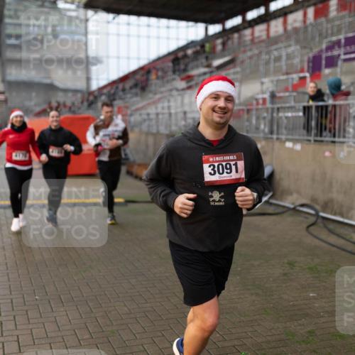 07.12.2025 - St. Pauli X-Mass-Run No. 15 Michael Strokosch http://msf.ph/oto/9363058 07.12.2025 11:21:46 Laufen 4178, 15, 3091 meine-sportfotos.de