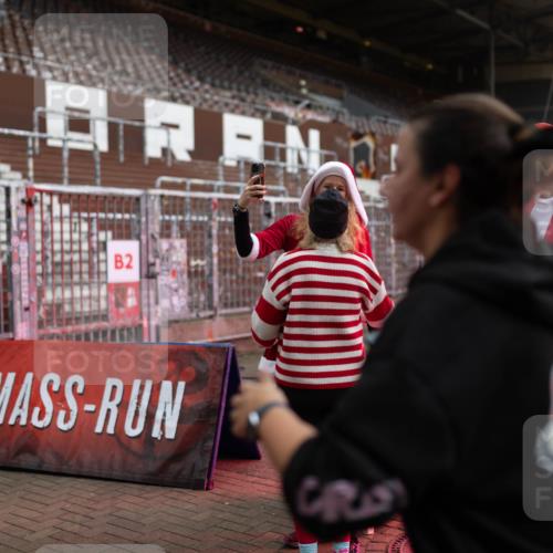 07.12.2025 - St. Pauli X-Mass-Run No. 15 Michael Strokosch http://msf.ph/oto/9363182 07.12.2025 11:48:01 Laufen 2 meine-sportfotos.de
