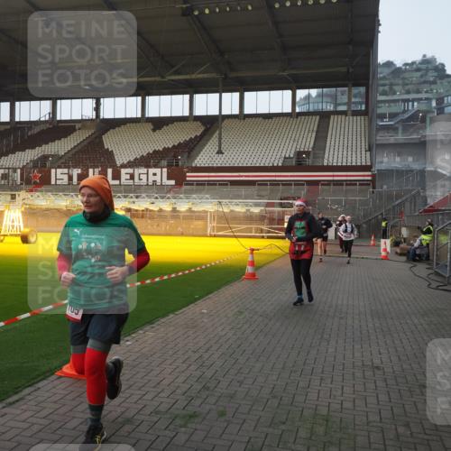 07.12.2025 - St. Pauli X-Mass-Run No. 15 Fabian Wolf http://msf.ph/oto/9363185 07.12.2025 10:02:33 Ziel 63, 304, 1105, 1828, 1829, 2510, 2514, 2604, 2908, 2923 meine-sportfotos.de