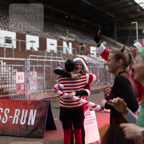 07.12.2025 - St. Pauli X-Mass-Run No. 15 Michael Strokosch http://msf.ph/oto/9363201 07.12.2025 11:48:03 Laufen 32, 2 meine-sportfotos.de