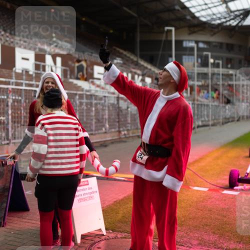 07.12.2025 - St. Pauli X-Mass-Run No. 15 Michael Strokosch http://msf.ph/oto/9363215 07.12.2025 11:48:06 Laufen 2 meine-sportfotos.de
