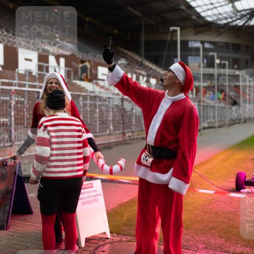 07.12.2025 - St. Pauli X-Mass-Run No. 15 Michael Strokosch http://msf.ph/oto/9363216 07.12.2025 11:48:06 Laufen 2 meine-sportfotos.de