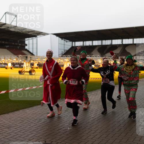 07.12.2025 - St. Pauli X-Mass-Run No. 15 Michael Strokosch http://msf.ph/oto/9363236 07.12.2025 11:48:23 Laufen 513, 1863, 1847 meine-sportfotos.de