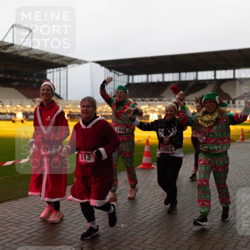 07.12.2025 - St. Pauli X-Mass-Run No. 15 Michael Strokosch http://msf.ph/oto/9363242 07.12.2025 11:48:23 Laufen 533, 513, 1848, 1863 meine-sportfotos.de