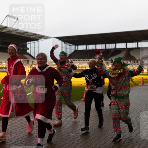 07.12.2025 - St. Pauli X-Mass-Run No. 15 Michael Strokosch http://msf.ph/oto/9363246 07.12.2025 11:48:23 Laufen 553, 513, 48, 1863 meine-sportfotos.de