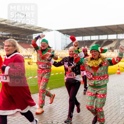 07.12.2025 - St. Pauli X-Mass-Run No. 15 Michael Strokosch http://msf.ph/oto/9363251 07.12.2025 11:48:24 Laufen 5, 13, 1848, 00, 1863, 1847 meine-sportfotos.de