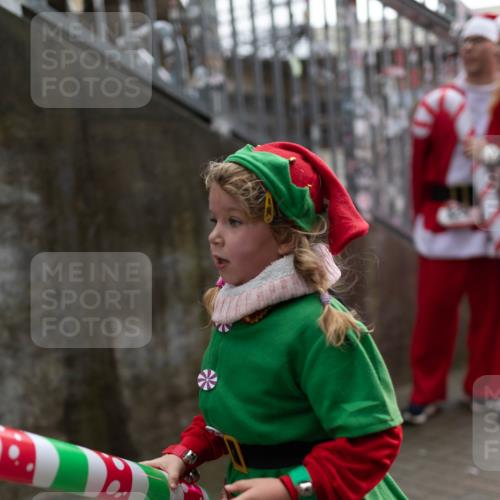07.12.2025 - St. Pauli X-Mass-Run No. 15 Michael Strokosch http://msf.ph/oto/9363257 07.12.2025 11:48:42 Laufen 195 meine-sportfotos.de