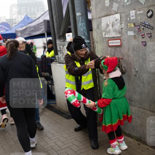 07.12.2025 - St. Pauli X-Mass-Run No. 15 Michael Strokosch http://msf.ph/oto/9363270 07.12.2025 11:48:45 Laufen  meine-sportfotos.de