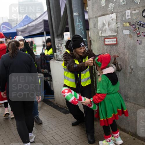 07.12.2025 - St. Pauli X-Mass-Run No. 15 Michael Strokosch http://msf.ph/oto/9363273 07.12.2025 11:48:46 Laufen  meine-sportfotos.de