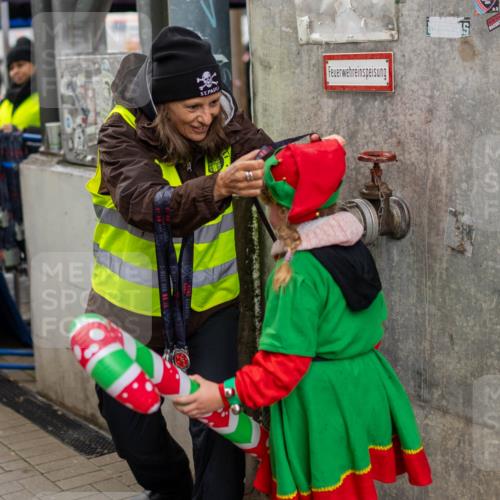 07.12.2025 - St. Pauli X-Mass-Run No. 15 Michael Strokosch http://msf.ph/oto/9363274 07.12.2025 11:48:46 Laufen 5 meine-sportfotos.de
