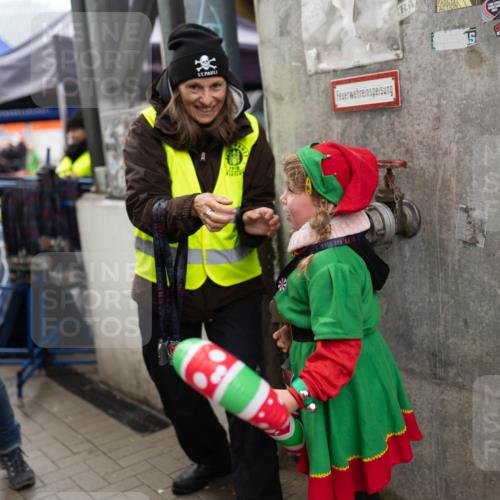 07.12.2025 - St. Pauli X-Mass-Run No. 15 Michael Strokosch http://msf.ph/oto/9363284 07.12.2025 11:48:47 Laufen 1910, 15, 69 meine-sportfotos.de