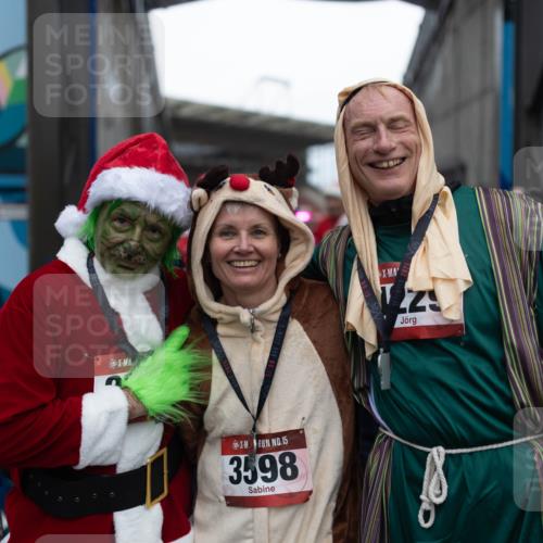 07.12.2025 - St. Pauli X-Mass-Run No. 15 Michael Strokosch http://msf.ph/oto/9363314 07.12.2025 11:49:19 Laufen 15, 3598 meine-sportfotos.de