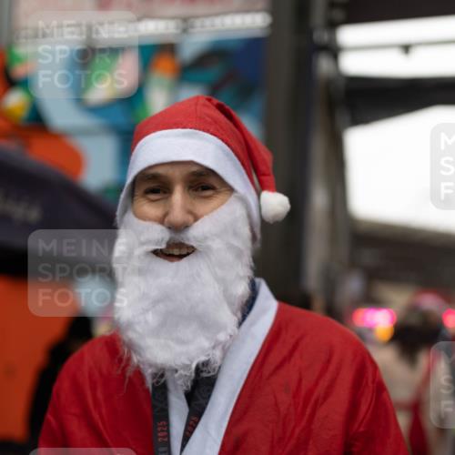 07.12.2025 - St. Pauli X-Mass-Run No. 15 Michael Strokosch http://msf.ph/oto/9363336 07.12.2025 11:49:46 Laufen 2025, 15, 2, 32 meine-sportfotos.de