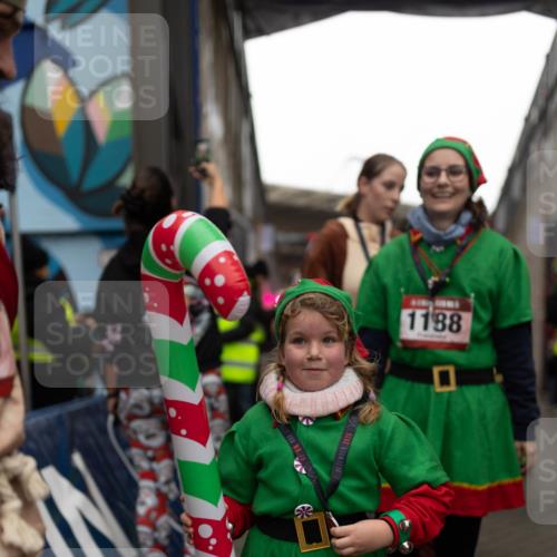 07.12.2025 - St. Pauli X-Mass-Run No. 15 Michael Strokosch http://msf.ph/oto/9363340 07.12.2025 11:50:04 Laufen 15, 1195, 7, 2025, 1188 meine-sportfotos.de
