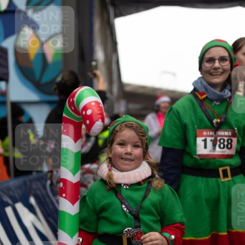 07.12.2025 - St. Pauli X-Mass-Run No. 15 Michael Strokosch http://msf.ph/oto/9363355 07.12.2025 11:50:05 Laufen 15, 1195, 2025, 1188 meine-sportfotos.de