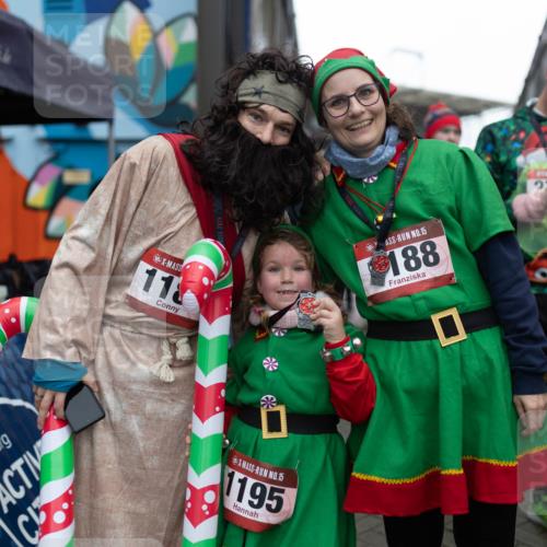07.12.2025 - St. Pauli X-Mass-Run No. 15 Michael Strokosch http://msf.ph/oto/9363381 07.12.2025 11:50:13 Laufen 11, 5282, 8383230, 15, 1195, 25, 15, 188 meine-sportfotos.de