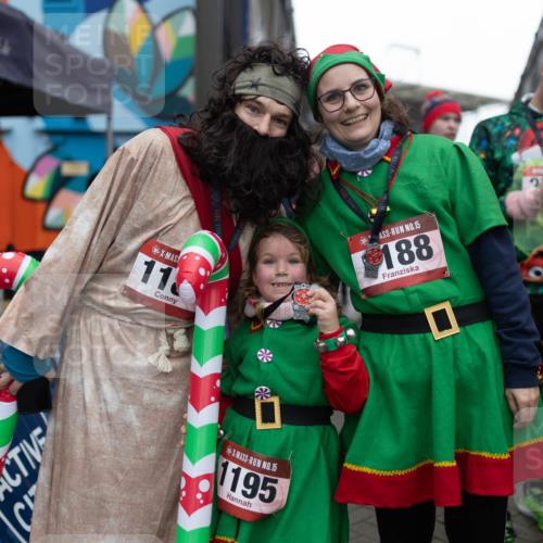 07.12.2025 - St. Pauli X-Mass-Run No. 15 Michael Strokosch http://msf.ph/oto/9363382 07.12.2025 11:50:13 Laufen 11, 5202, 8383230, 15, 1195, 15, 188, 2 meine-sportfotos.de