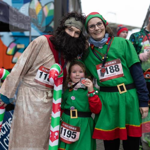 07.12.2025 - St. Pauli X-Mass-Run No. 15 Michael Strokosch http://msf.ph/oto/9363384 07.12.2025 11:50:13 Laufen 11, 15, 1195, 2025, 15, 188, 2 meine-sportfotos.de