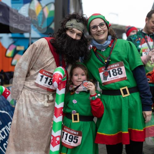 07.12.2025 - St. Pauli X-Mass-Run No. 15 Michael Strokosch http://msf.ph/oto/9363390 07.12.2025 11:50:14 Laufen 118, 15, 1195, 15, 188 meine-sportfotos.de