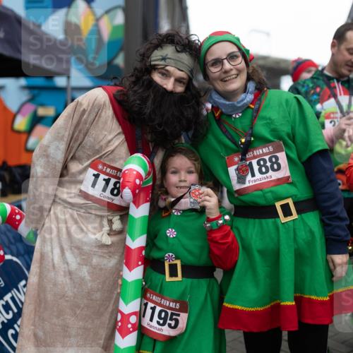 07.12.2025 - St. Pauli X-Mass-Run No. 15 Michael Strokosch http://msf.ph/oto/9363391 07.12.2025 11:50:14 Laufen 118, 2025, 15, 1195, 15, 188 meine-sportfotos.de