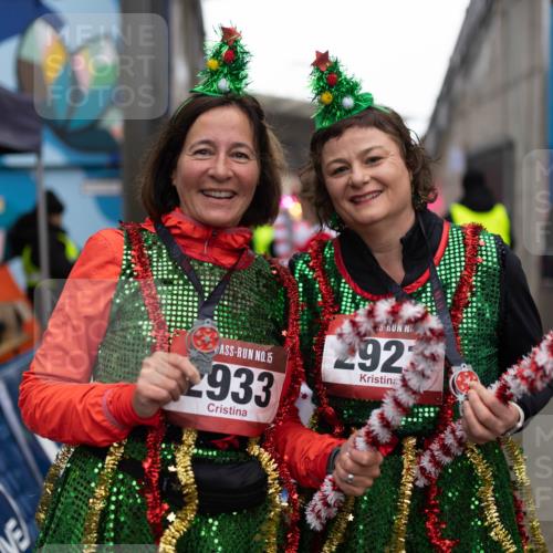 07.12.2025 - St. Pauli X-Mass-Run No. 15 Michael Strokosch http://msf.ph/oto/9363416 07.12.2025 11:50:23 Laufen 15, 933, 292 meine-sportfotos.de