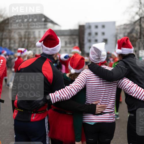 07.12.2025 - St. Pauli X-Mass-Run No. 15 Michael Strokosch http://msf.ph/oto/9363465 07.12.2025 11:57:55 Laufen 240, 6200 meine-sportfotos.de
