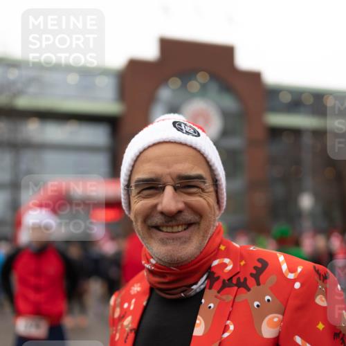 07.12.2025 - St. Pauli X-Mass-Run No. 15 Michael Strokosch http://msf.ph/oto/9363489 07.12.2025 11:58:35 Laufen  meine-sportfotos.de