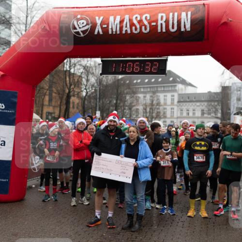 07.12.2025 - St. Pauli X-Mass-Run No. 15 Michael Strokosch http://msf.ph/oto/9363523 07.12.2025 12:06:31 Laufen 00, 06, 32, 336, 311, 3670, 807, 333 meine-sportfotos.de