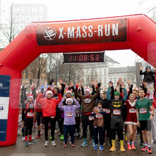 07.12.2025 - St. Pauli X-Mass-Run No. 15 Michael Strokosch http://msf.ph/oto/9363546 07.12.2025 12:08:51 Laufen 08, 08, 53, 31, 3600, 3575, 3748, 3670, 311, 3747, 3599 meine-sportfotos.de