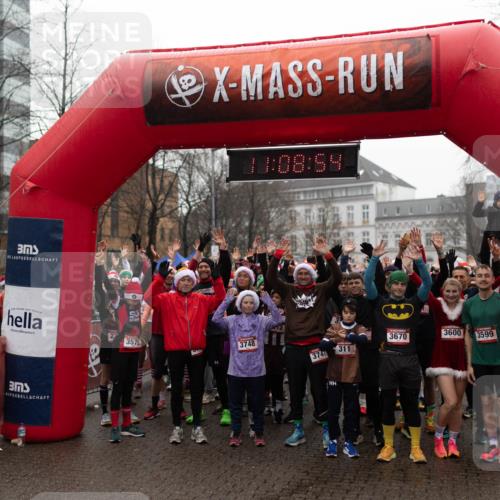 07.12.2025 - St. Pauli X-Mass-Run No. 15 Michael Strokosch http://msf.ph/oto/9363549 07.12.2025 12:08:52 Laufen 33, 08, 59, 3575, 3748, 3670, 3600, 311, 3747, 3599 meine-sportfotos.de