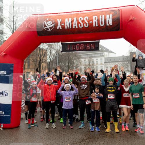 07.12.2025 - St. Pauli X-Mass-Run No. 15 Michael Strokosch http://msf.ph/oto/9363563 07.12.2025 12:08:53 Laufen 27, 179, 3575, 39, 08, 59, 11, 3748, 3670, 3600, 3747, 311, 3599 meine-sportfotos.de