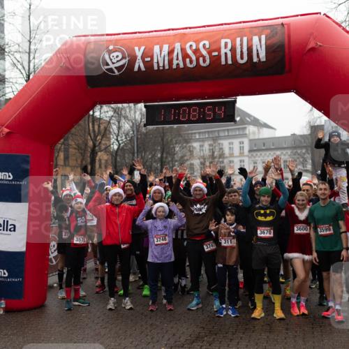 07.12.2025 - St. Pauli X-Mass-Run No. 15 Michael Strokosch http://msf.ph/oto/9363566 07.12.2025 12:08:53 Laufen 3575, 179, 19, 08, 59, 3748, 3747, 3600, 3670, 311, 3599 meine-sportfotos.de