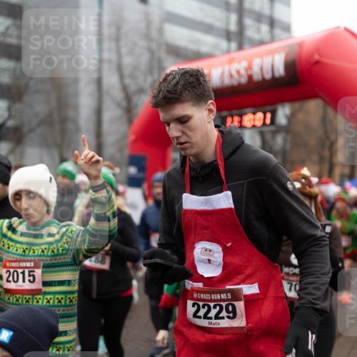 07.12.2025 - St. Pauli X-Mass-Run No. 15 Michael Strokosch http://msf.ph/oto/9363599 07.12.2025 12:09:59 Laufen 15, 68, 2015, 15, 2229, 70 meine-sportfotos.de