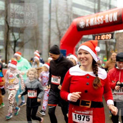 07.12.2025 - St. Pauli X-Mass-Run No. 15 Michael Strokosch http://msf.ph/oto/9363618 07.12.2025 12:10:07 Laufen 901, 898, 16, 10, 09, 15, 1975, 1318 meine-sportfotos.de