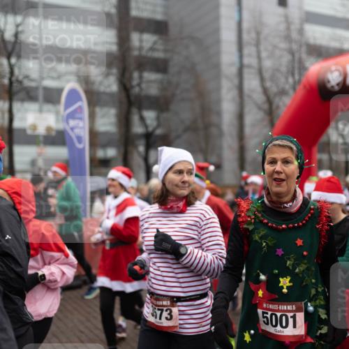 07.12.2025 - St. Pauli X-Mass-Run No. 15 Michael Strokosch http://msf.ph/oto/9363634 07.12.2025 12:10:20 Laufen 573, 15, 5001, 15, 1 meine-sportfotos.de