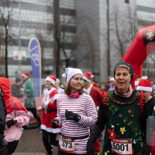 07.12.2025 - St. Pauli X-Mass-Run No. 15 Michael Strokosch http://msf.ph/oto/9363635 07.12.2025 12:10:20 Laufen 5, 573, 15, 5001, 15 meine-sportfotos.de