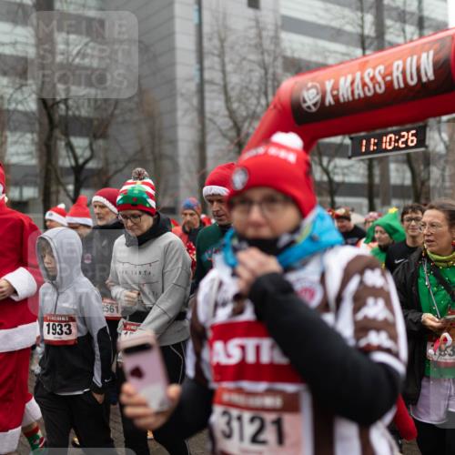 07.12.2025 - St. Pauli X-Mass-Run No. 15 Michael Strokosch http://msf.ph/oto/9363641 07.12.2025 12:10:24 Laufen 396, 11, 10, 26, 15, 1933, 2561, 3121, 31 meine-sportfotos.de