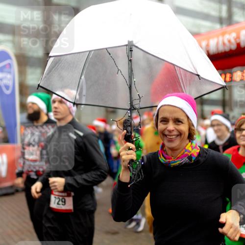 07.12.2025 - St. Pauli X-Mass-Run No. 15 Michael Strokosch http://msf.ph/oto/9363660 07.12.2025 12:10:31 Laufen 729, 40 meine-sportfotos.de