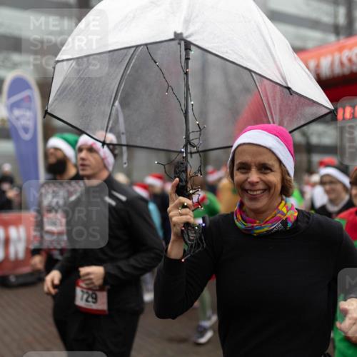 07.12.2025 - St. Pauli X-Mass-Run No. 15 Michael Strokosch http://msf.ph/oto/9363661 07.12.2025 12:10:31 Laufen 729, 0 meine-sportfotos.de